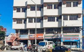 Reddoorz @ H.F. Golden Travellers Inn